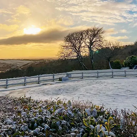 Sandy Cove * Cayton
