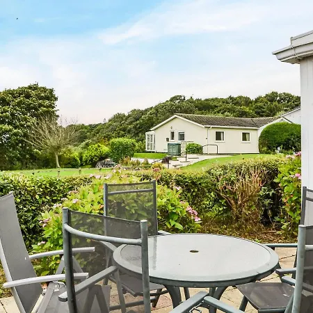 Sandy Cove Cayton